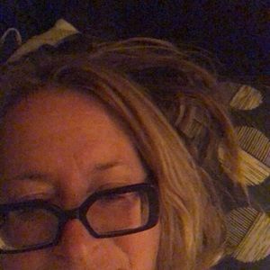 Meet your Posher, Helene